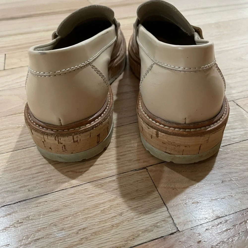 AGL Woman’s Platform Spring/Summer Slip On Cream Leather Loafers Sz 9